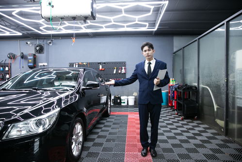 藍(lán)色西裝汽車顧問(wèn)汽車銷售車險(xiǎn)人物攝影圖 攝影